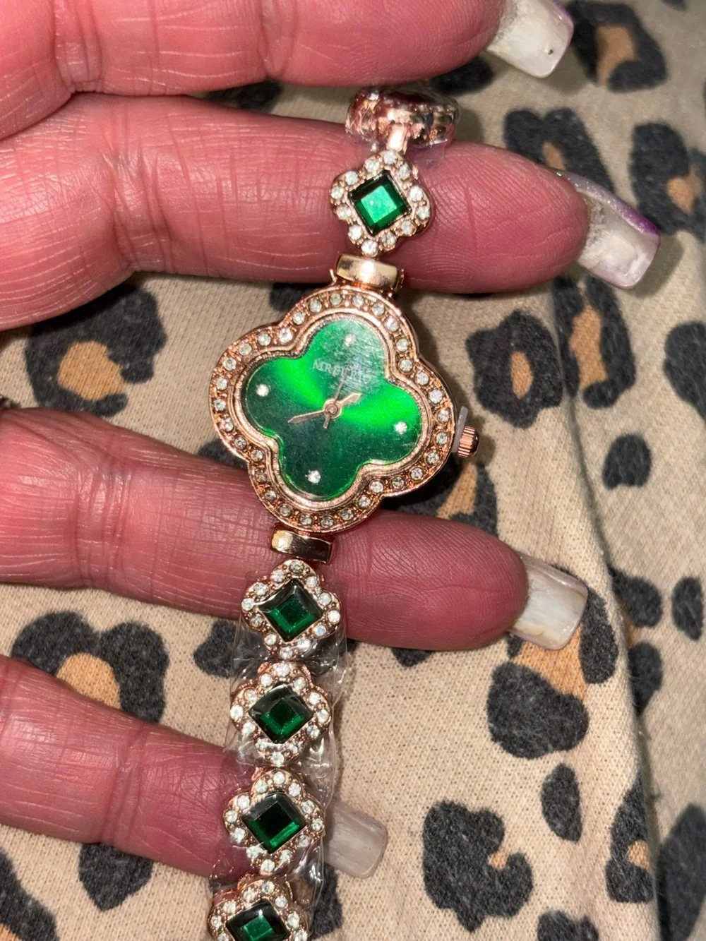 Watch-Emerald Green simulated 4 Leaf Clover Rose Gold Watches, Diamond like Brac